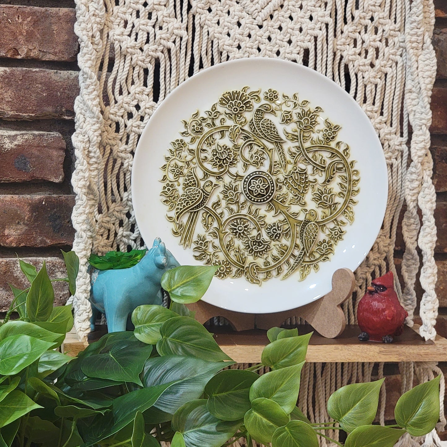 Koyal - Gold & White